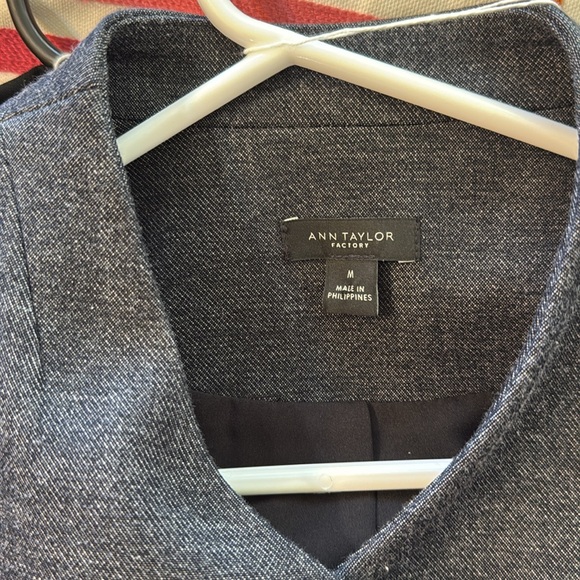 Ann Taylor, meduim size, color gray - Picture 3 of 3